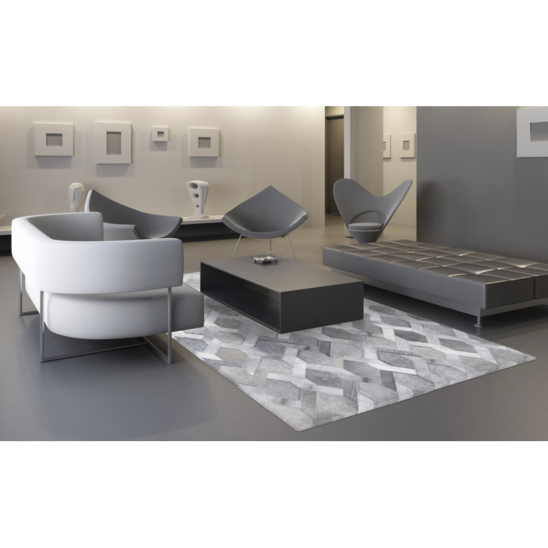 Area Cowhide Geometric Area Rug in Gray, Rectangle 4' x 6'