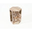 Table d'appoint en marbre rose naturel, nuances terreuses et forme hexagonale, idéale pour les petits espaces, veinage veiné, petites salles de bain