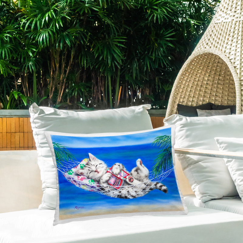 Coussin d'extérieur imprimé chaton dans un hamac tropical par Kayomi Harai