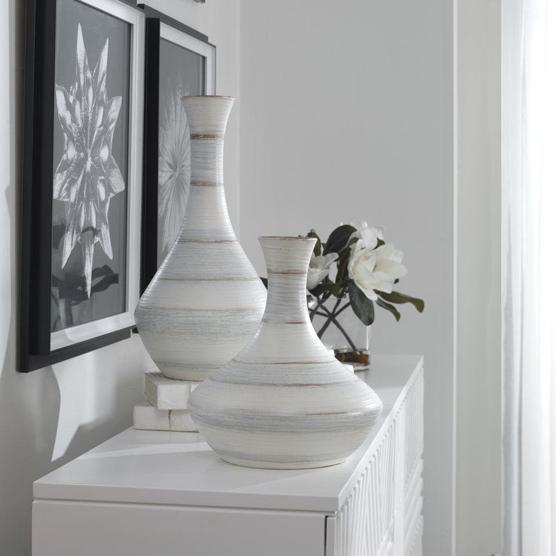 Pearletta Handmade Ceramic Table Vase