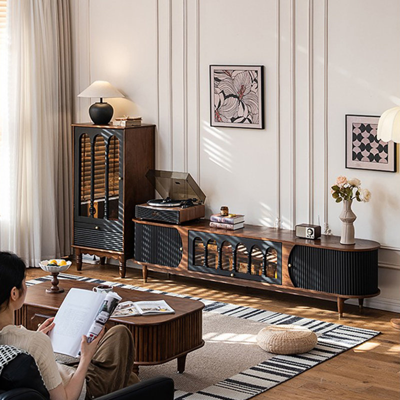 Elegant TV cabinet and coffee table