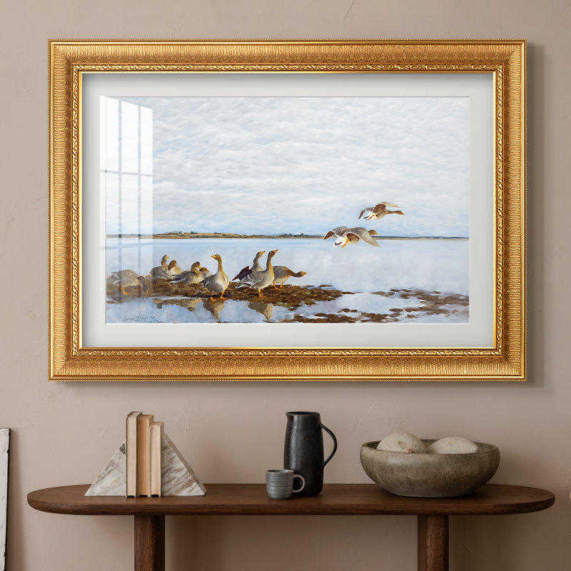 Oies cendrées (Grågäss), 1922 - Bruno Liljefors - Estampe encadrée sur mesure, Format intérieur 20 po x 28 po