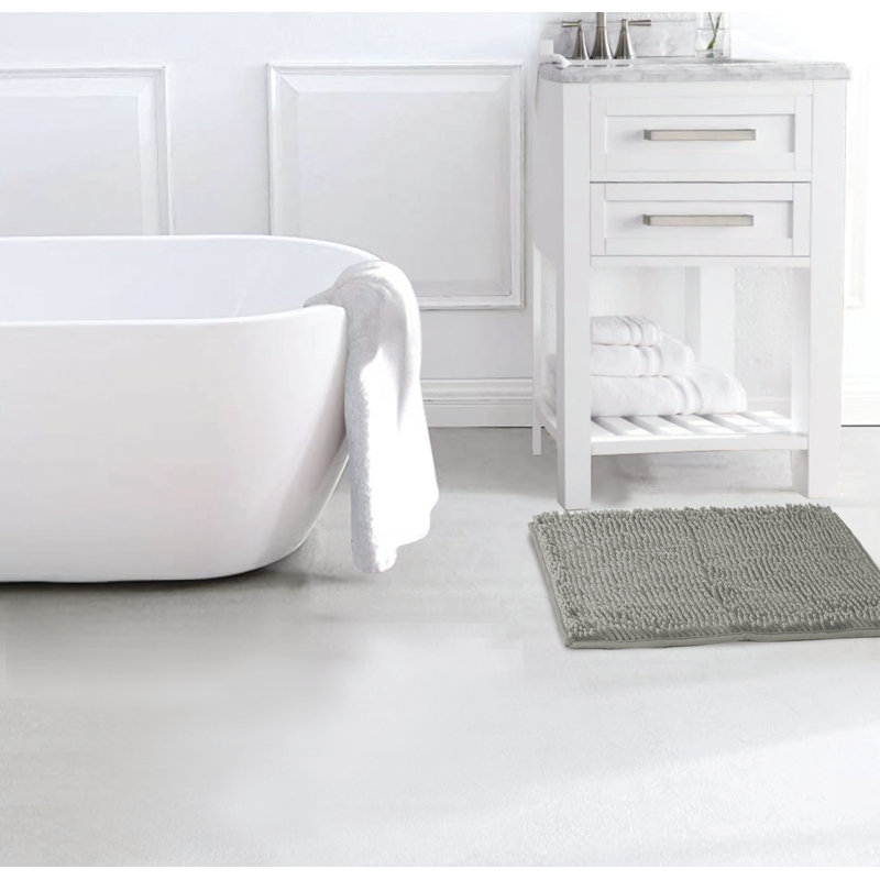 Tapis de bain en chenille Naugle, Rectangle 1 pi 5 po x 2 pi, Rougir