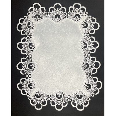 Napperon en dentelle 18 po