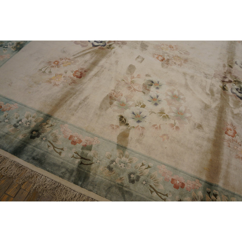 Tapis chinois rétro en soie crème rétro