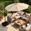 Parasol de patio décalé 10 pi avec base et sac de sable - Beige-770312863