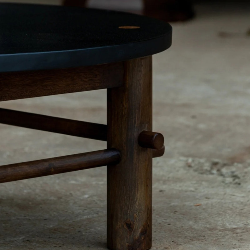 Table basse Vintage, H 13,8 po x L 43,3 po x l 43,3 po