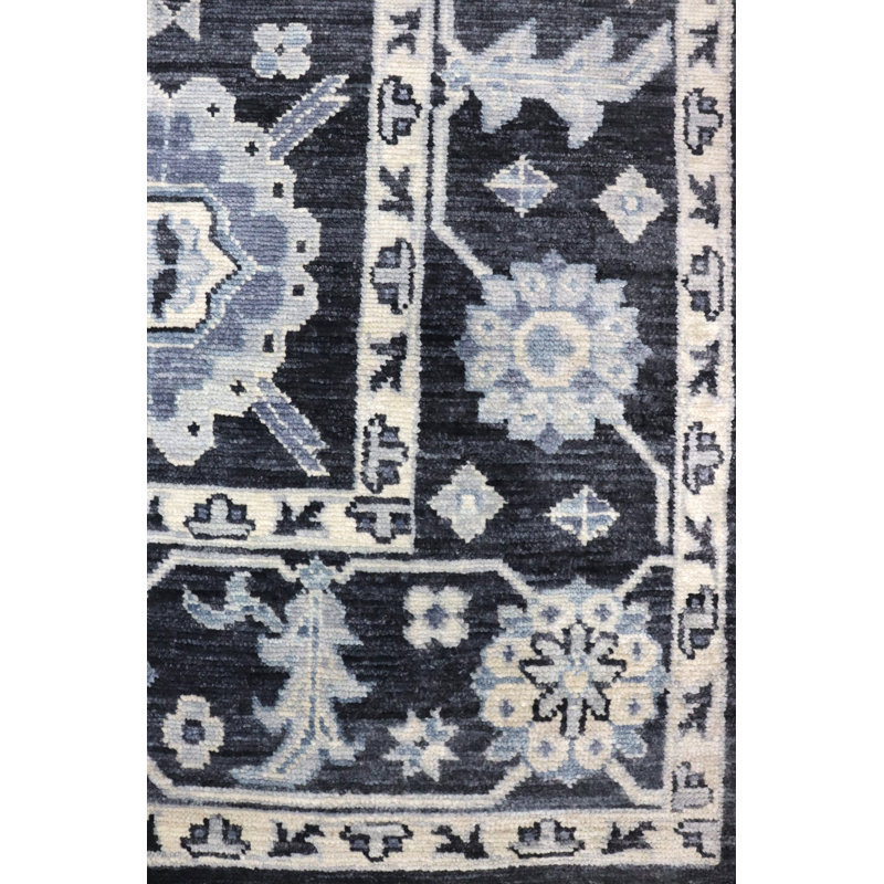 Sultanabad Wool Oriental Area Rug in Gray/Charcoal/White, Rectangle 8'9" x 11'7"