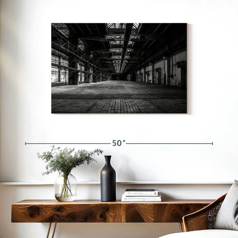 Lilie - usine abandonnée monochrome, H 24 po x l 36 po