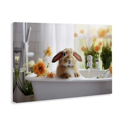 «Bathing Baby Bunny», art mural par Roozbeh Bahramali