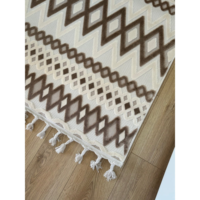 Jumell Southwestern Indoor / Outdoor Rug, Rectangle 5'3" x 11'6"