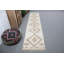Tapis de couloir turc vintage tissé à la main avec un motif géométrique crème et brun pour une décoration bohémienne