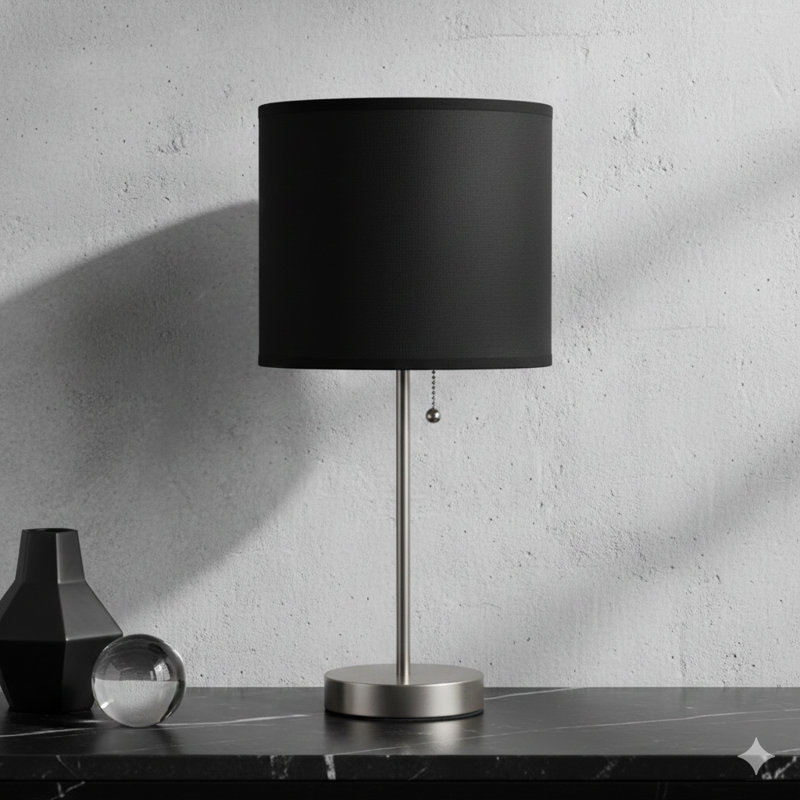 Grande lampe de table en métal de 19 po au fini argent, combinée à un abat-jour noir