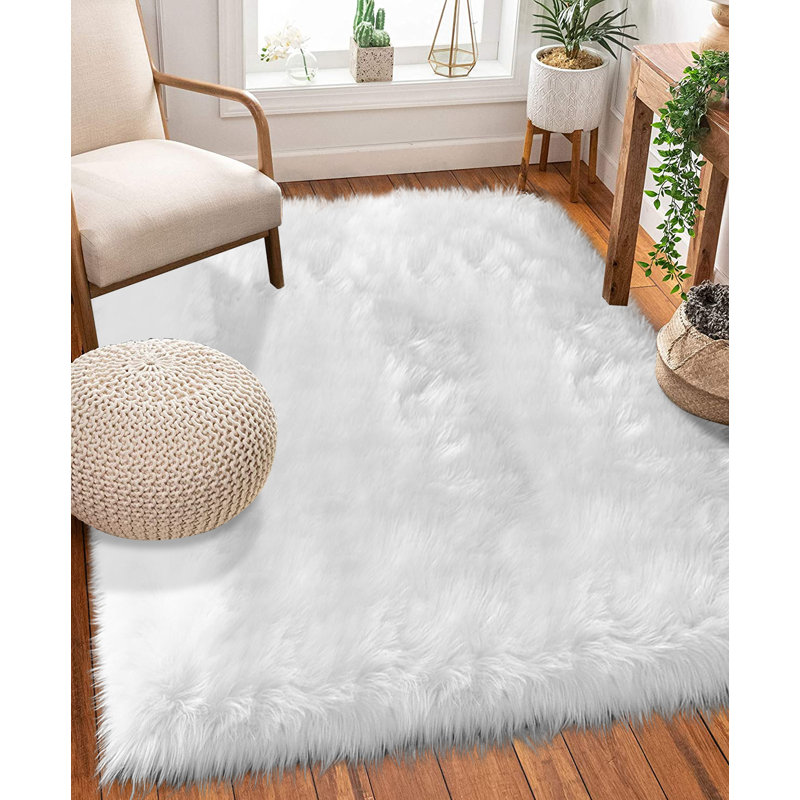 Tapis en fausse fourrure blanc Girault, Rectangle 2 pi x 5 pi