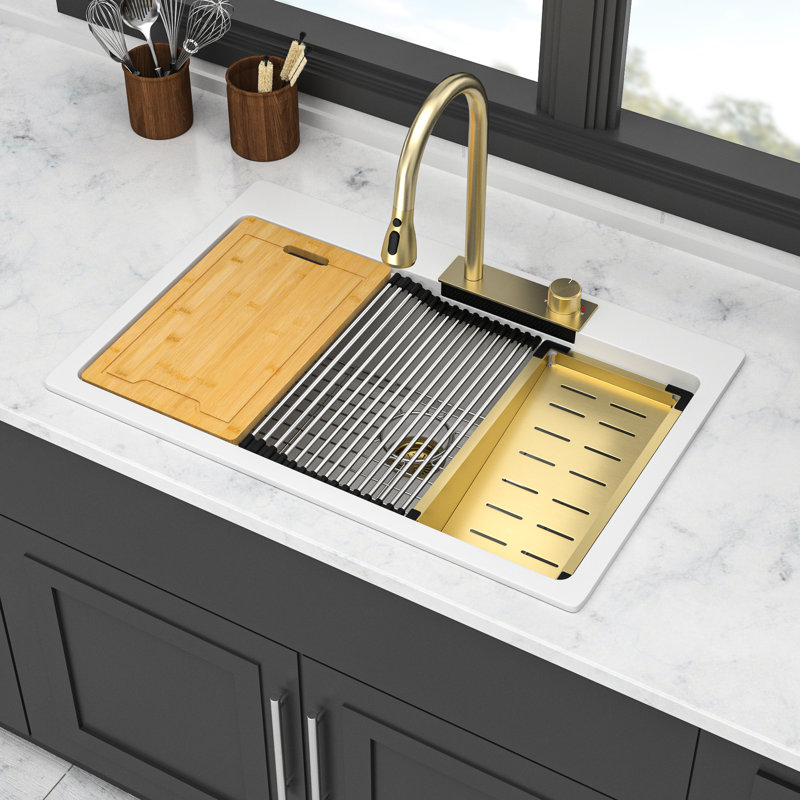 Évier 33 x 22 po en composite de quartz blanc - élégance en cascade, robinet coulissant, poste de travail avec plusieurs accessoires combinés pour l'ambiance de la cuisine et le robinet et différents agrégats