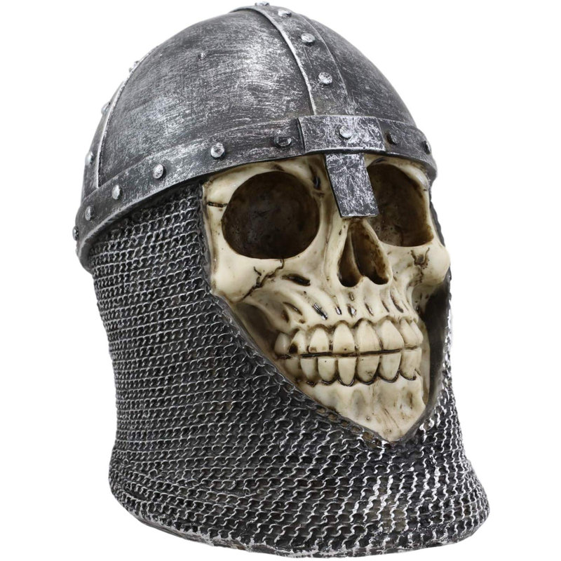 Crâne de chevalier médiéval avec casque et tête