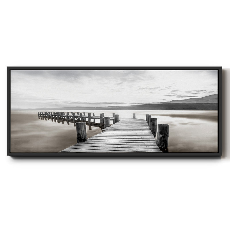 «Misty Morning Dock», reproduction sur toile encadrée, H 20 po x l 50 po x P 1,5 po, Noir