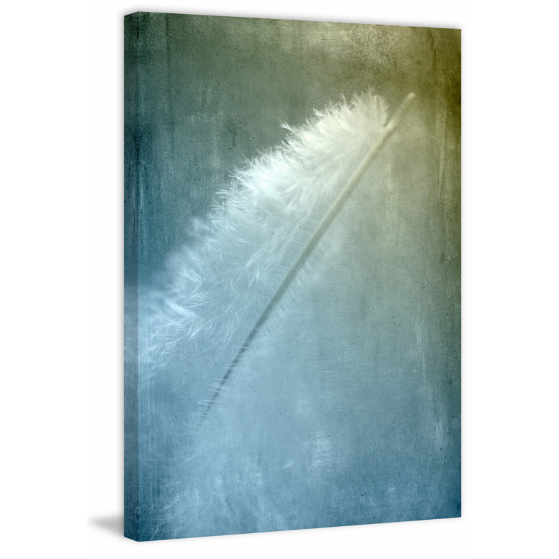 «White Feather», reproduction sur toile tendue, H 36 po x l 24 po x P 1,5 po