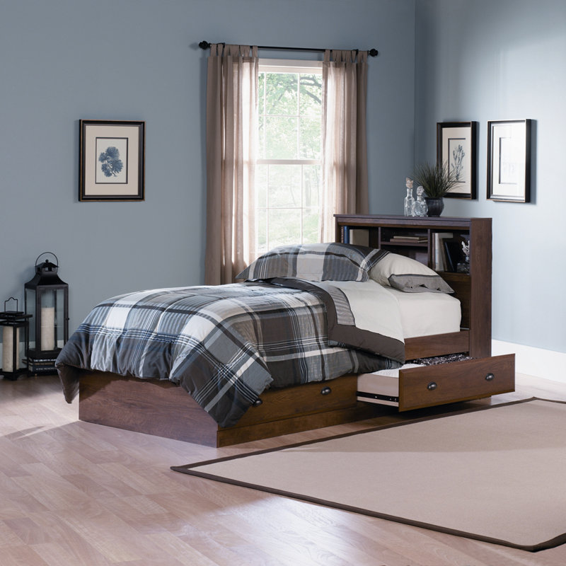 Krumm Piece Bedroom Set