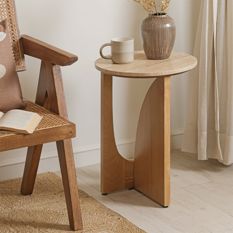 Table d'appoint en bois massif Aurelia, Travertine Marble