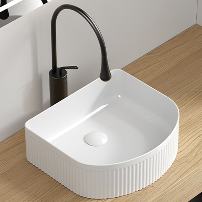 Lavabo vasque rectangulaire au-dessus du comptoir pour salle de bain Whelan
