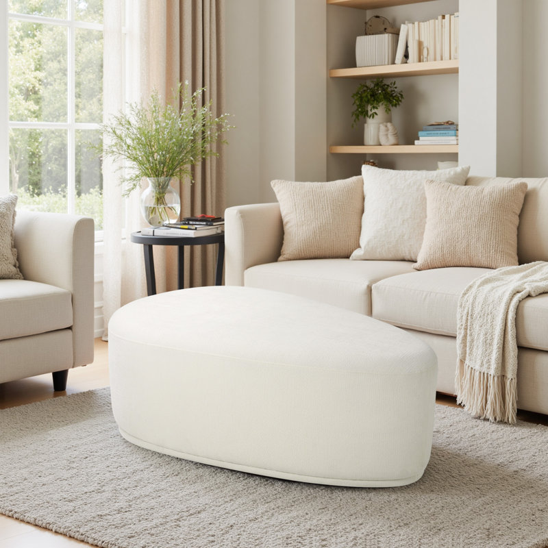Repose-pieds triangulaire beige Caras, Beige