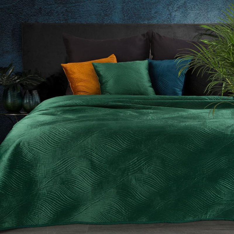 Weist No Pattern Bedspread