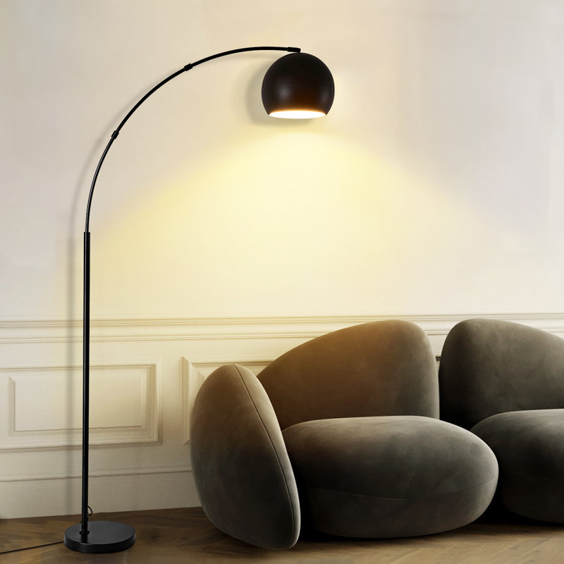 Lampe sur pied arquée / arquée à intensité variable de 67,12 po Heizler