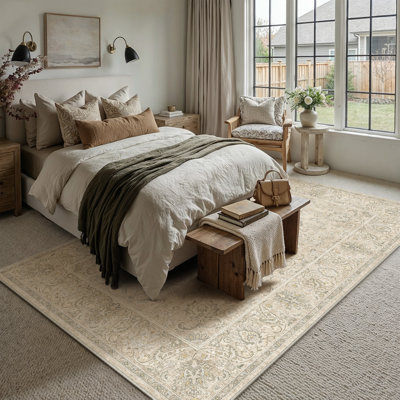 Tapis Elara Vintage Floral lavable à la machine avec envers antidérapant