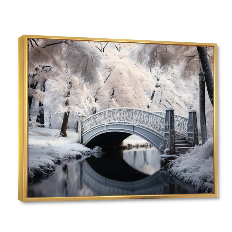 Pont blanc en hiver II - reproduction sur toile, Cadre flottant doré, H 16 po x l 32 po x P 1 po