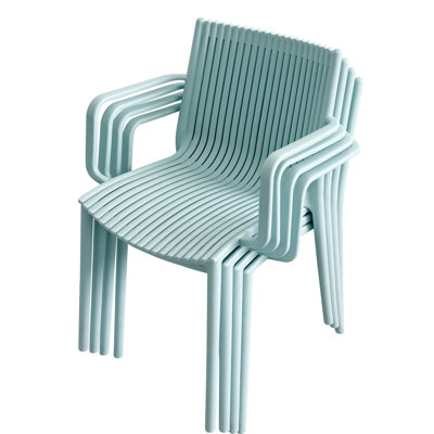 Fauteuils modernes en plastique pour l'intérieur et l'extérieur, ensemble de 4, en polypropylène résistant aux intempéries, dossier à lattes, bleu, légers et peu encombrants. Idéal pour le salon ou la piscine. Matériau : polypropylène. Conception du dossier. Montage facile.