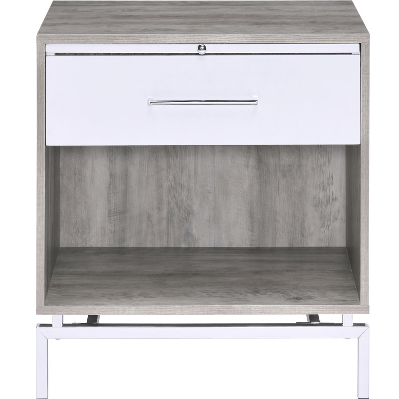 Table d'appoint en chêne gris patiné avec détails blancs et compartiment de rangement ravissant