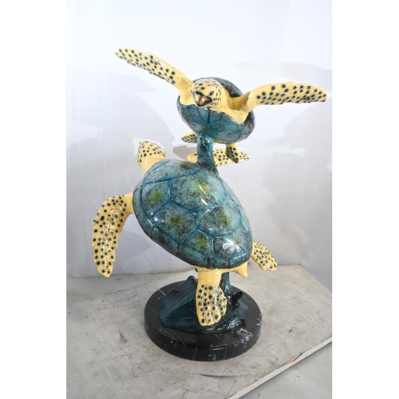 Sculpture en bronze deux tortues de mer nageant verticalement 23 po x 16 po x H 28 po