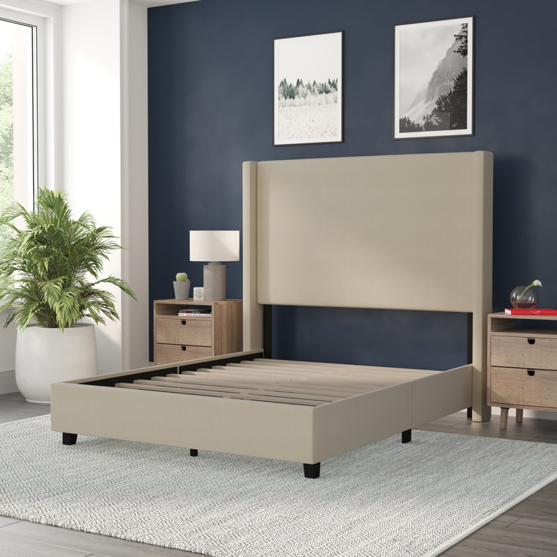 Lit plateforme tapissier avec tête de lit surpiquée Bailynn, Beige, Double