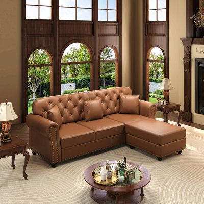 Canapé Chesterfield rembourré en similicuir avec garniture cloutée et accoudoirs roulés, canapé Mid-Century moderne capitonné avec boutons, brun