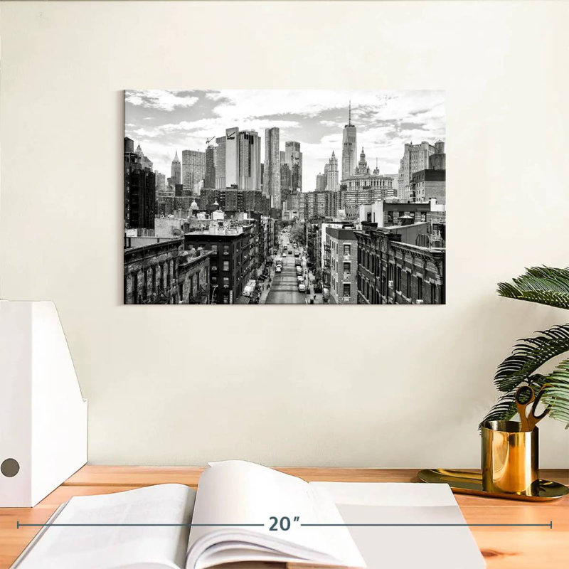 Kavia Financial District, 8" H x 12" W