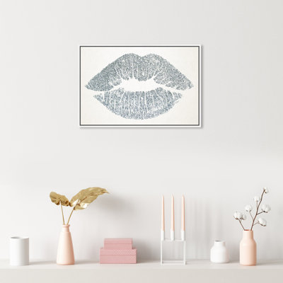 " Solid Kiss Silver "