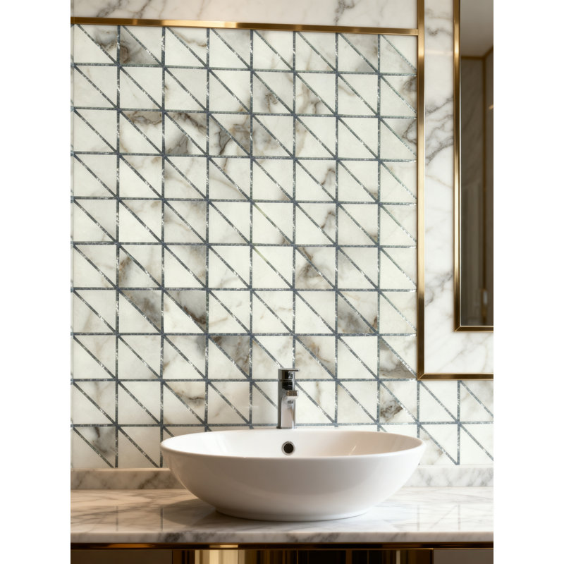 Carrelage mosaïque en verre 0,75 po x 0,75 po Art Deco Triangle, Carrare Bianco