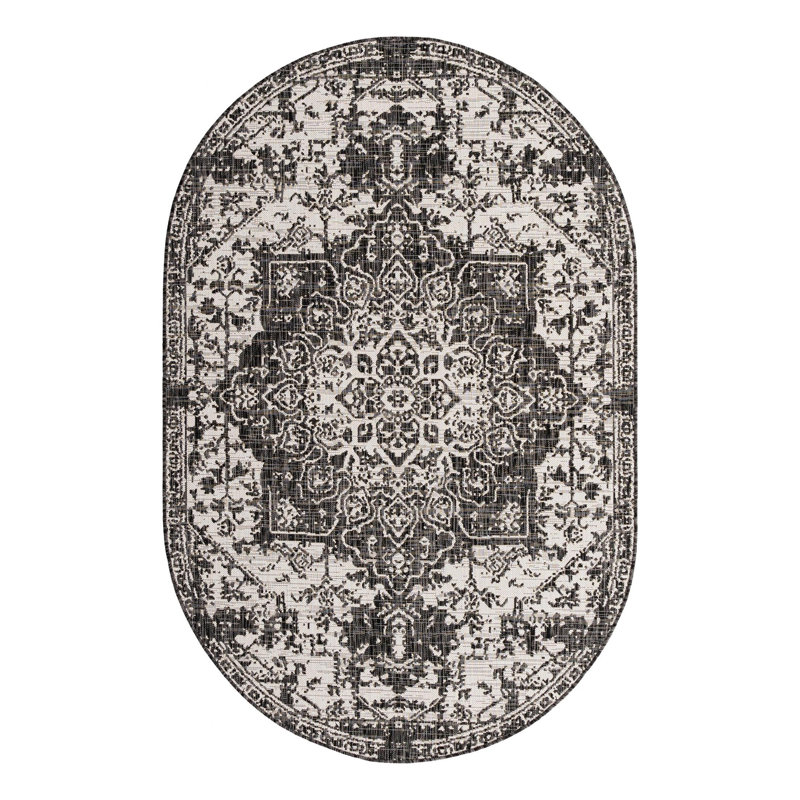 Tapis intérieur / extérieur Amada, Ovale 5 pi 3 po x 8 pi