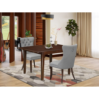 L'ensemble de table de cuisine 3 pièces comprend une table de salle à manger rectangulaire avec rallonge amovible et 2 chaises Parson en acajou
