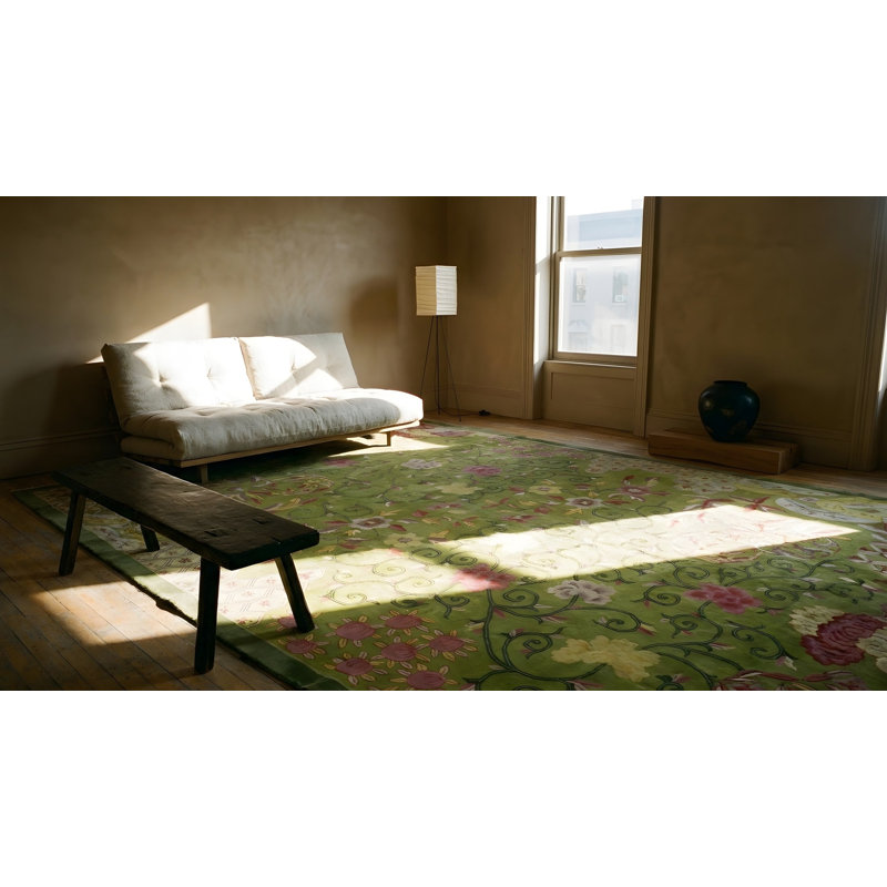 Superbe tapis en laine noué à la main vert antique de style Art déco par Nichols