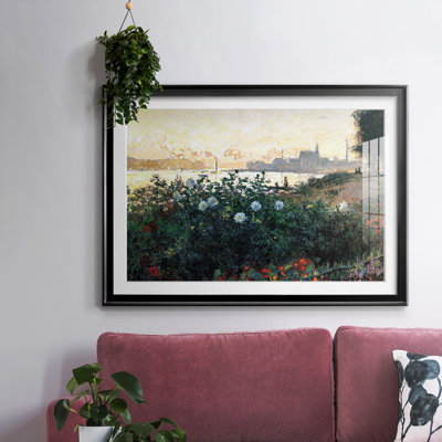 "Argenteuil, Flowers By The Riverbank, 1877", reproduction d'art encadrée sur papier par Claude Monet