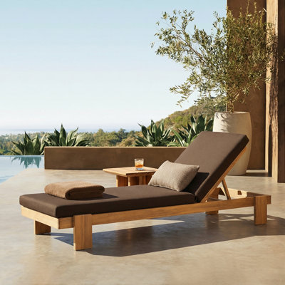 Chaise longue en bois d'acacia avec dossier réglable et coussin Alfred