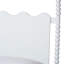 Lit plateforme Baxton Studio Brantley Spindle - Base de lit de ferme avec tête de lit festonnée et poteaux tournés, blanc, grand-461741013-461741015