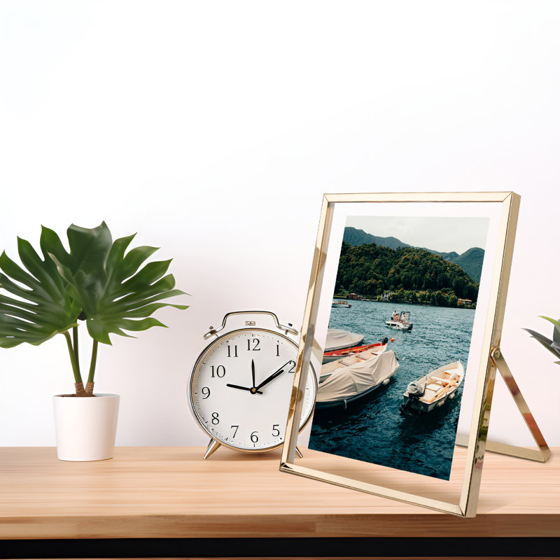 Floating Metal Frame with Real Glass, 8" x 10", Gold