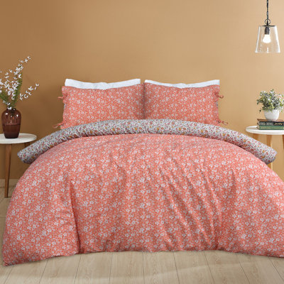 Quinlynn Polyester Floral Duvet Cover Set with Pillowcases