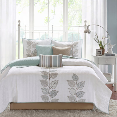 Ensemble de courtepointe brodée 6 pièces avec coussins décoratifs