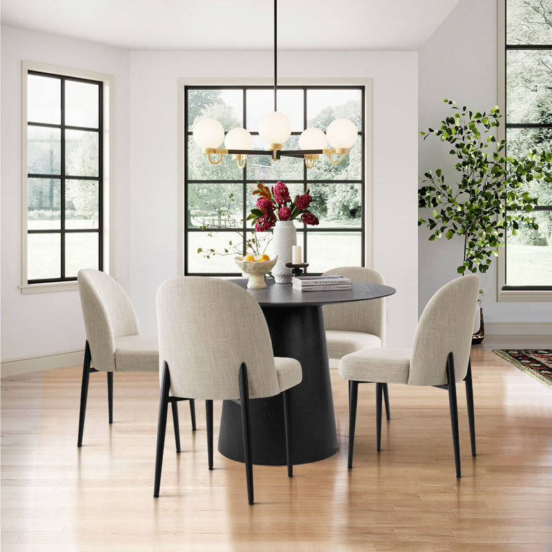 Chaise rembourrée en lin moderne avec dossier incurvé et pieds en métal noir, Beige