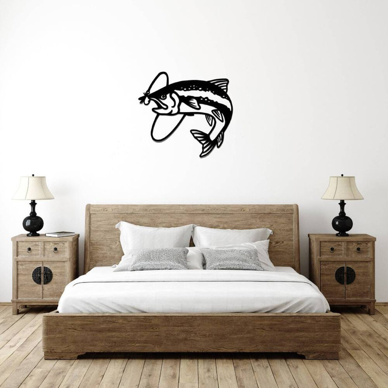 Art mural en métal Trout Fly Fish, H 32 po x l 35 po x P 0,12 po, Argent