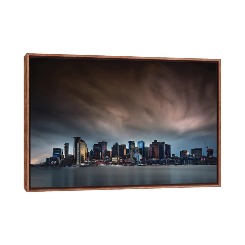 « Boston Skyline » par Miki Joven-reproduction de photo, H 32 po x l 48 po x 1,5 po, Toile avec cadre en bois brun classique